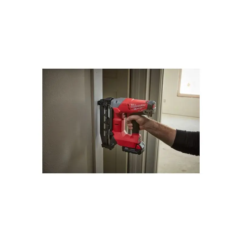Milwaukee 2741-21CT M18 FUEL 16ga Straight Finish Nailer Kit
